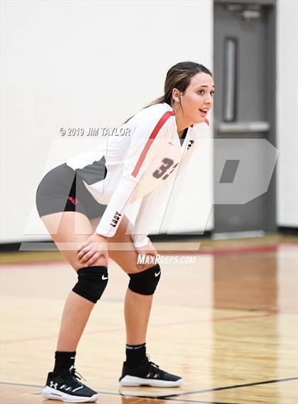 Thumbnail 1 in Gustine @ Strawn photogallery.