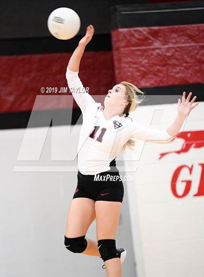 Thumbnail 2 in Gustine @ Strawn photogallery.