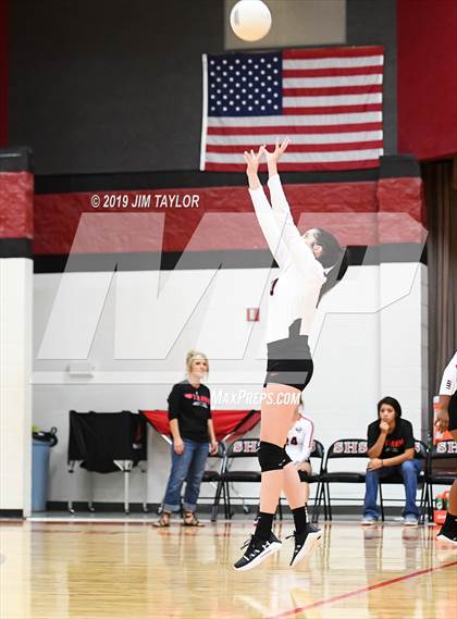 Thumbnail 2 in Gustine @ Strawn photogallery.