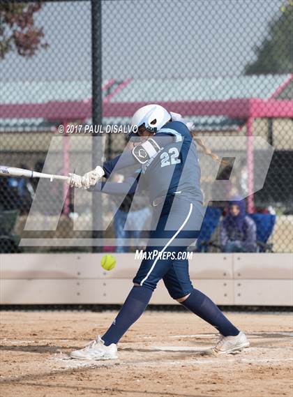 Thumbnail 3 in Valor Christian vs. Mesa Ridge (CHSAA 4A Regional State Qualifier) photogallery.