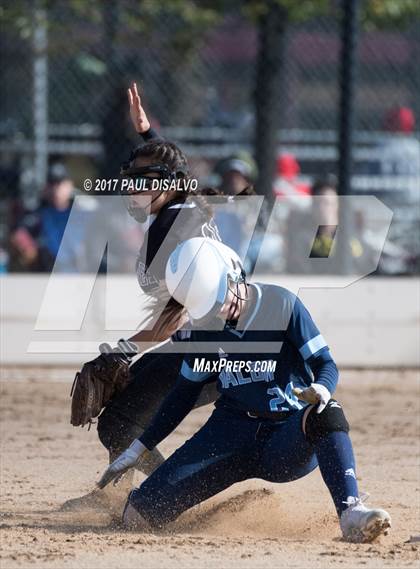 Thumbnail 2 in Valor Christian vs. Mesa Ridge (CHSAA 4A Regional State Qualifier) photogallery.