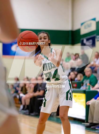 Thumbnail 3 in Lincoln vs. Riverside photogallery.