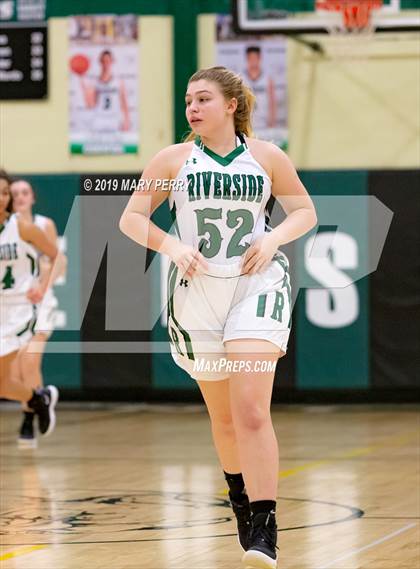 Thumbnail 3 in Lincoln vs. Riverside photogallery.