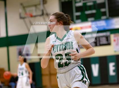 Thumbnail 2 in Lincoln vs. Riverside photogallery.