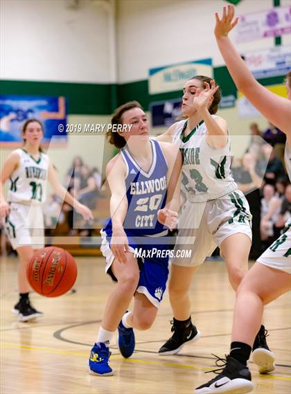 Thumbnail 3 in Lincoln vs. Riverside photogallery.