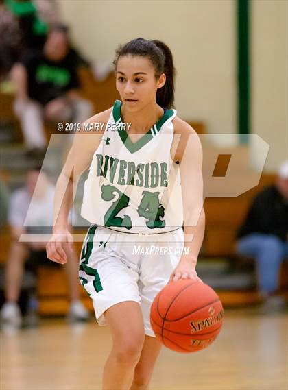 Thumbnail 3 in Lincoln vs. Riverside photogallery.