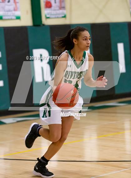 Thumbnail 2 in Lincoln vs. Riverside photogallery.