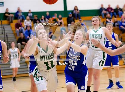 Thumbnail 1 in Lincoln vs. Riverside photogallery.