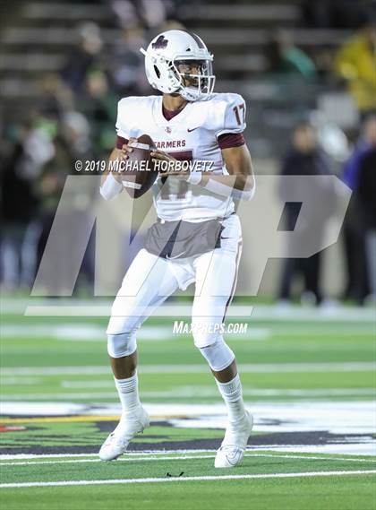 Thumbnail 3 in Lewisville @ Carroll (UIL 6A Bi-District Playoff) photogallery.