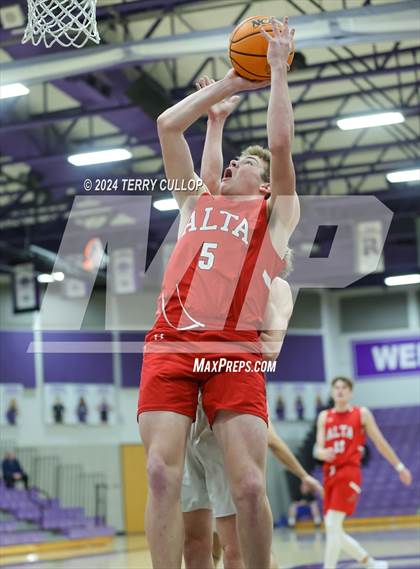 Thumbnail 2 in Alta vs. Snow Canyon (Riverton Holiday Tournament) photogallery.