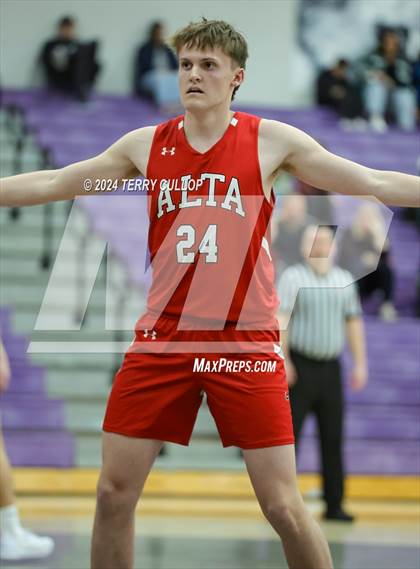 Thumbnail 2 in Alta vs. Snow Canyon (Riverton Holiday Tournament) photogallery.
