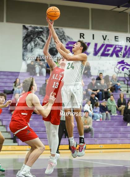 Thumbnail 2 in Alta vs. Snow Canyon (Riverton Holiday Tournament) photogallery.