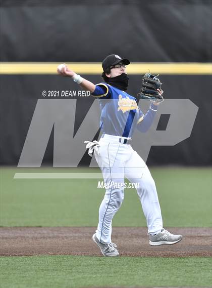 Thumbnail 1 in Lockport vs. Sandburg photogallery.