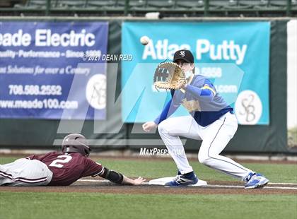 Thumbnail 3 in Lockport vs. Sandburg photogallery.