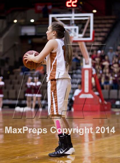 Thumbnail 1 in Selma vs Sierra (CIF CS D3 Final) photogallery.