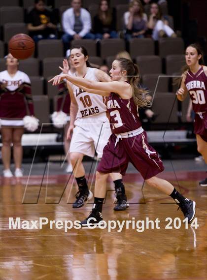 Thumbnail 1 in Selma vs Sierra (CIF CS D3 Final) photogallery.
