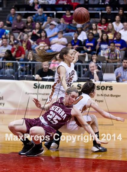Thumbnail 3 in Selma vs Sierra (CIF CS D3 Final) photogallery.
