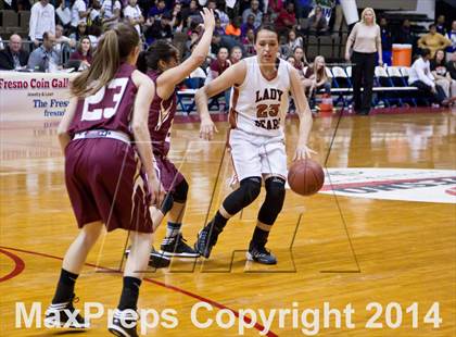 Thumbnail 2 in Selma vs Sierra (CIF CS D3 Final) photogallery.