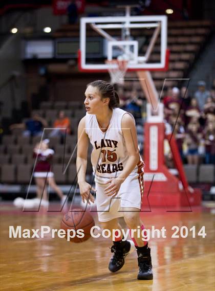 Thumbnail 3 in Selma vs Sierra (CIF CS D3 Final) photogallery.