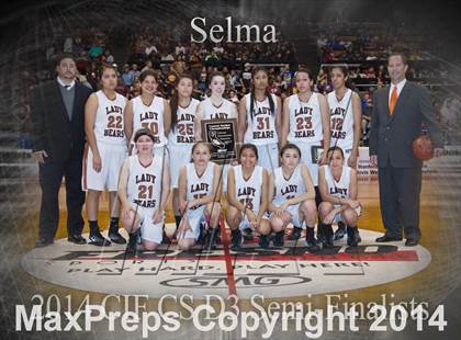 Thumbnail 1 in Selma vs Sierra (CIF CS D3 Final) photogallery.