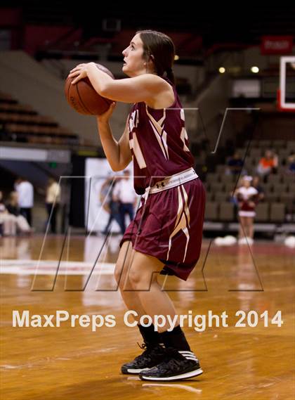 Thumbnail 3 in Selma vs Sierra (CIF CS D3 Final) photogallery.