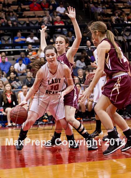 Thumbnail 1 in Selma vs Sierra (CIF CS D3 Final) photogallery.