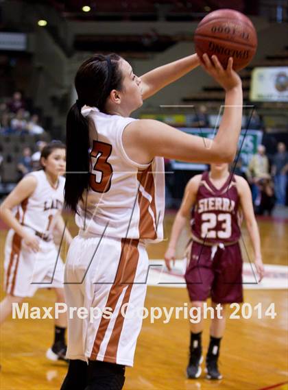 Thumbnail 1 in Selma vs Sierra (CIF CS D3 Final) photogallery.