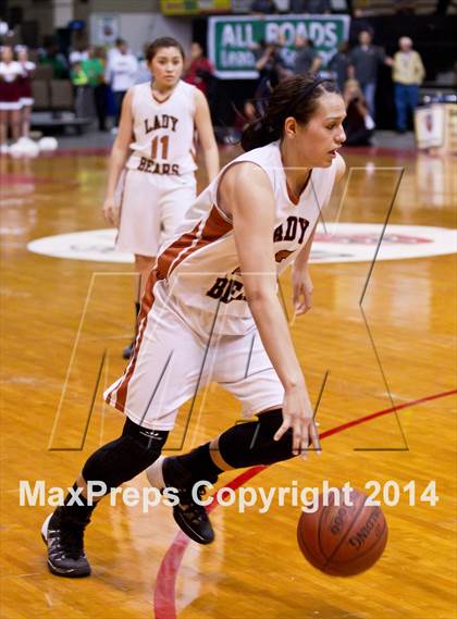 Thumbnail 2 in Selma vs Sierra (CIF CS D3 Final) photogallery.