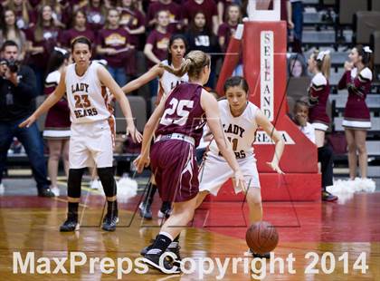 Thumbnail 2 in Selma vs Sierra (CIF CS D3 Final) photogallery.