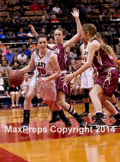 Thumbnail 2 in Selma vs Sierra (CIF CS D3 Final) photogallery.
