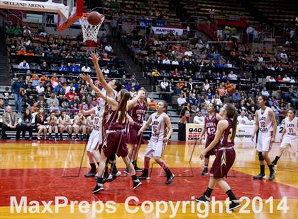 Thumbnail 1 in Selma vs Sierra (CIF CS D3 Final) photogallery.