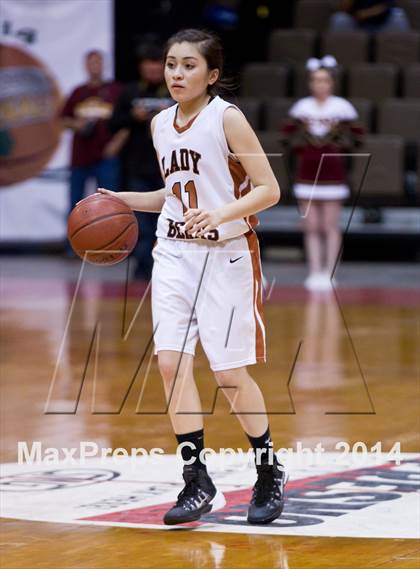 Thumbnail 1 in Selma vs Sierra (CIF CS D3 Final) photogallery.