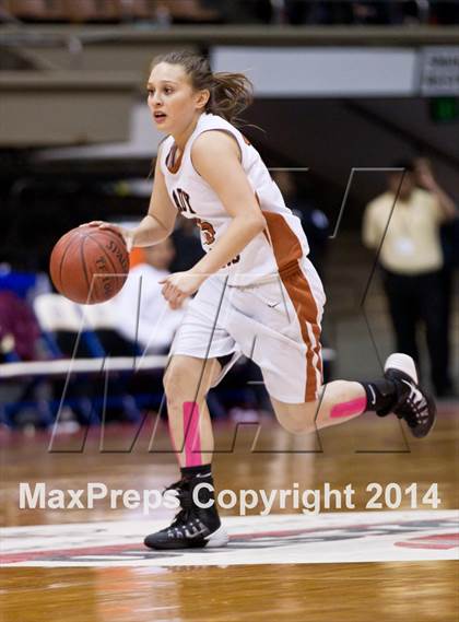 Thumbnail 3 in Selma vs Sierra (CIF CS D3 Final) photogallery.