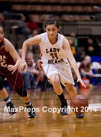 Thumbnail 1 in Selma vs Sierra (CIF CS D3 Final) photogallery.