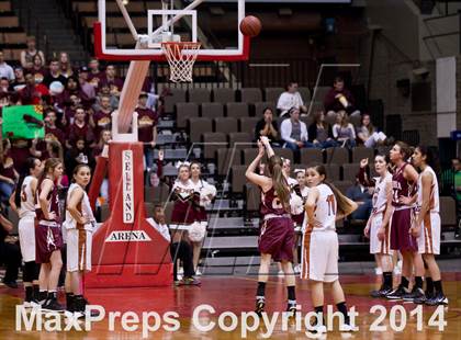 Thumbnail 3 in Selma vs Sierra (CIF CS D3 Final) photogallery.