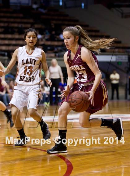Thumbnail 2 in Selma vs Sierra (CIF CS D3 Final) photogallery.