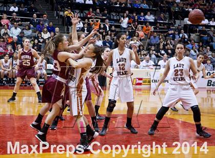 Thumbnail 3 in Selma vs Sierra (CIF CS D3 Final) photogallery.