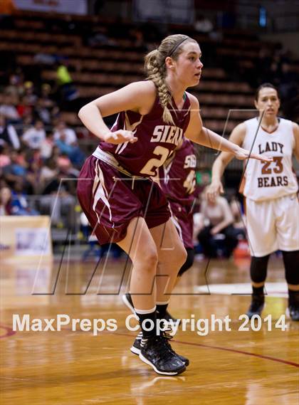 Thumbnail 1 in Selma vs Sierra (CIF CS D3 Final) photogallery.