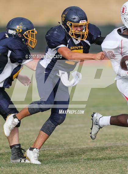 Thumbnail 2 in Beckman Patriots vs Crean Lutheran Saints photogallery.