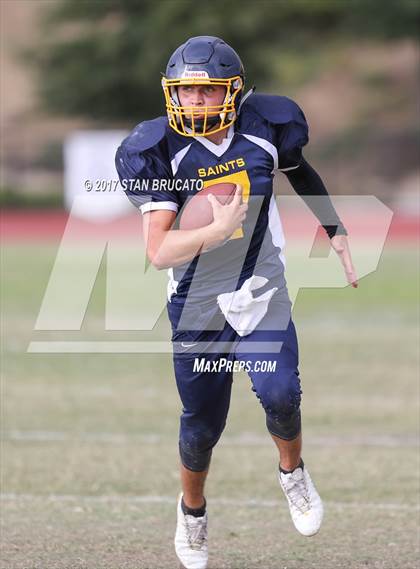 Thumbnail 3 in Beckman Patriots vs Crean Lutheran Saints photogallery.