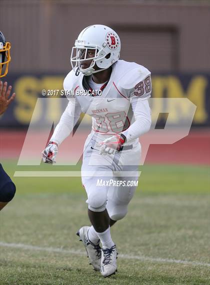 Thumbnail 2 in Beckman Patriots vs Crean Lutheran Saints photogallery.
