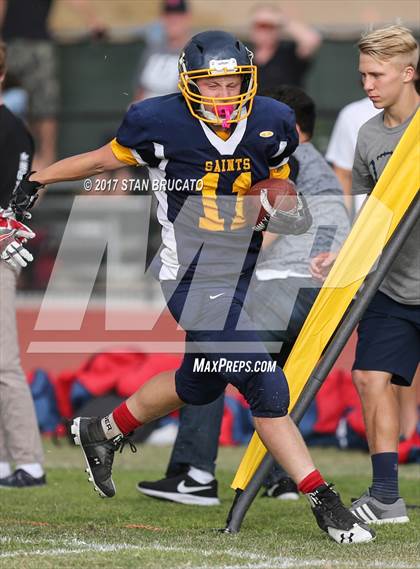Thumbnail 2 in Beckman Patriots vs Crean Lutheran Saints photogallery.