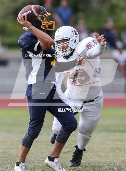 Thumbnail 3 in Beckman Patriots vs Crean Lutheran Saints photogallery.