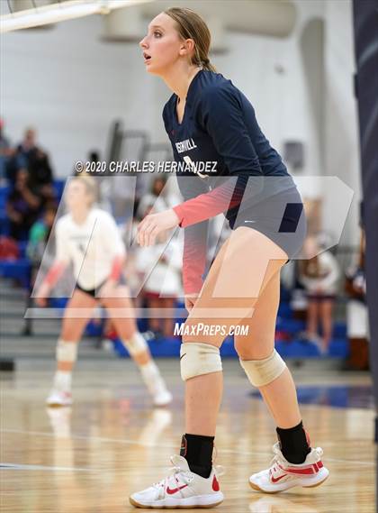 Thumbnail 2 in Madisonville vs Giddings (UIL 4A Area Playoff) photogallery.