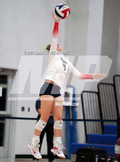 Thumbnail 2 in Madisonville vs Giddings (UIL 4A Area Playoff) photogallery.