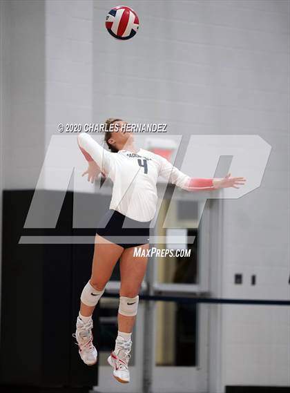 Thumbnail 1 in Madisonville vs Giddings (UIL 4A Area Playoff) photogallery.