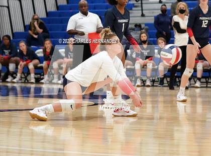 Thumbnail 3 in Madisonville vs Giddings (UIL 4A Area Playoff) photogallery.