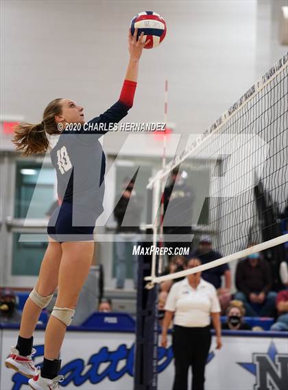 Thumbnail 1 in Madisonville vs Giddings (UIL 4A Area Playoff) photogallery.