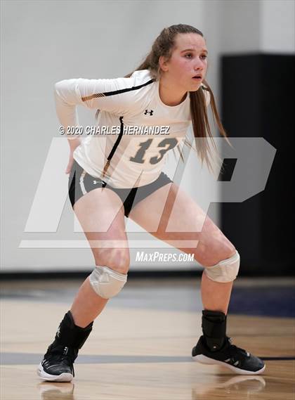Thumbnail 2 in Madisonville vs Giddings (UIL 4A Area Playoff) photogallery.