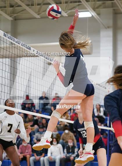 Thumbnail 3 in Madisonville vs Giddings (UIL 4A Area Playoff) photogallery.